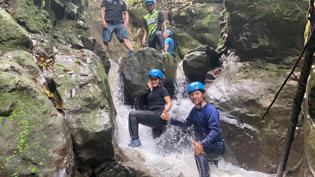 caminos del cesar-cueva las golondrinas- equipo